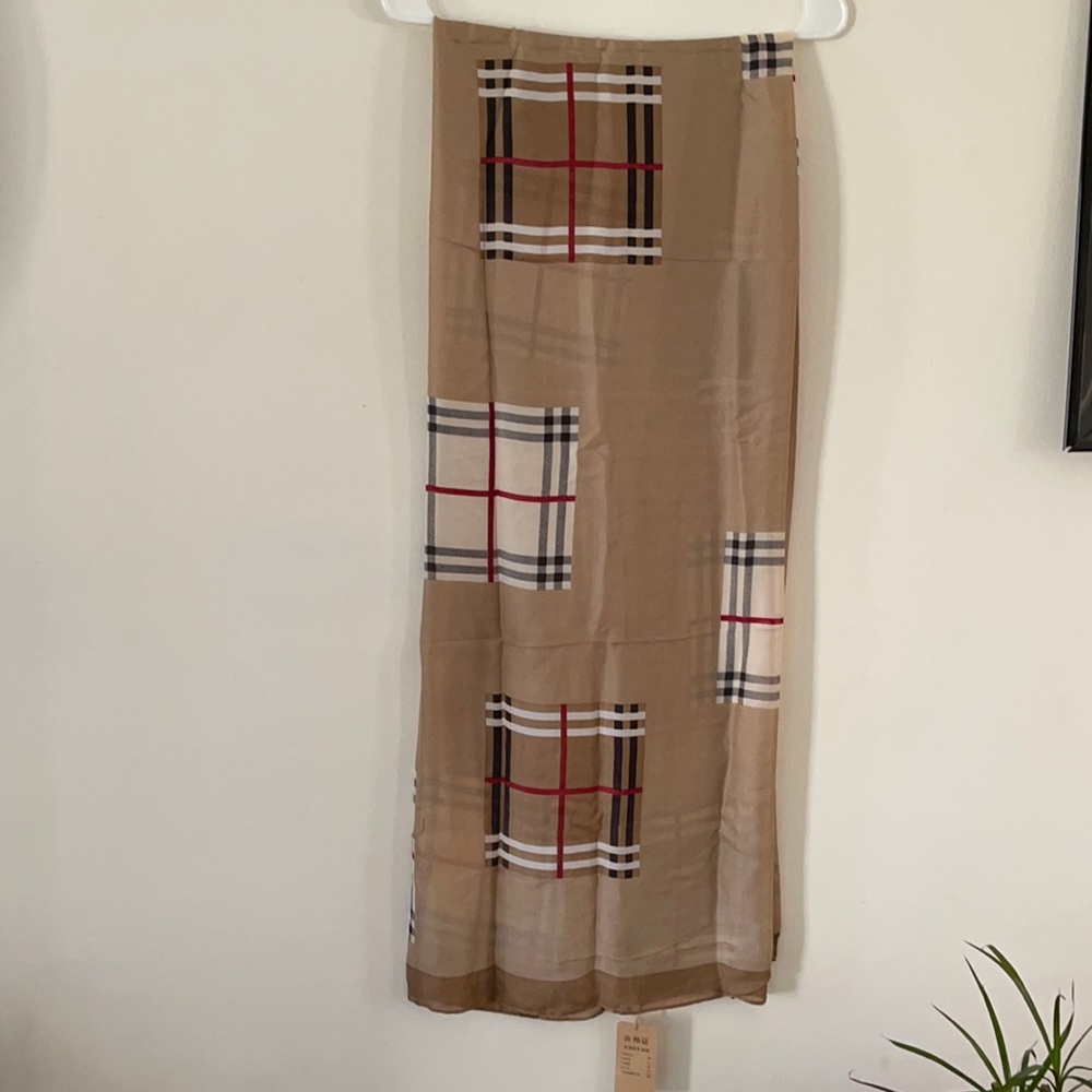 Fashion scarf/beach cover-up